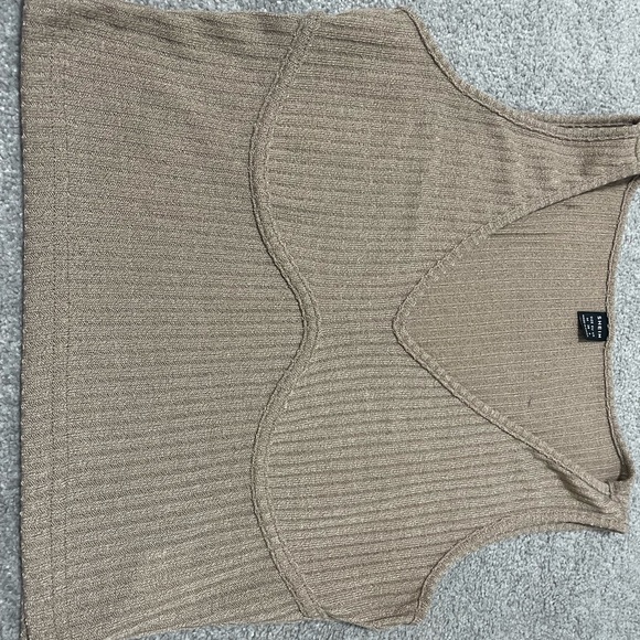 Shein tank top, size medium, tan Color - Picture 3 of 3